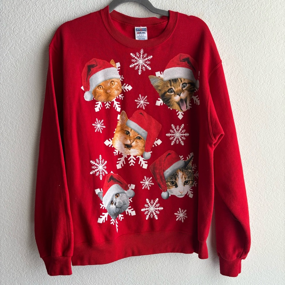 Cat Christmas sweater size medium